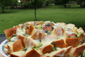 Bloomin' Onion Dutch Oven Bread